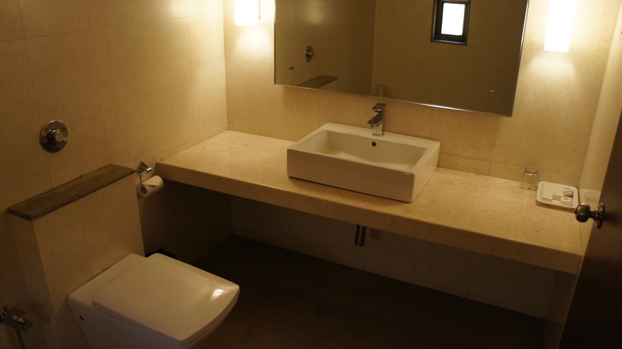 Hotel Ashish International Bhilai Экстерьер фото